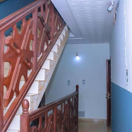 Appartement Meuble 2 Chambres Montee Jouvence Yaoundé Eksteriør billede