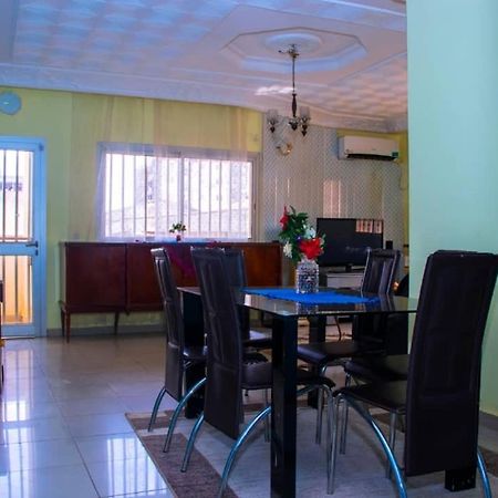 Appartement Meuble 2 Chambres Montee Jouvence Yaoundé Eksteriør billede