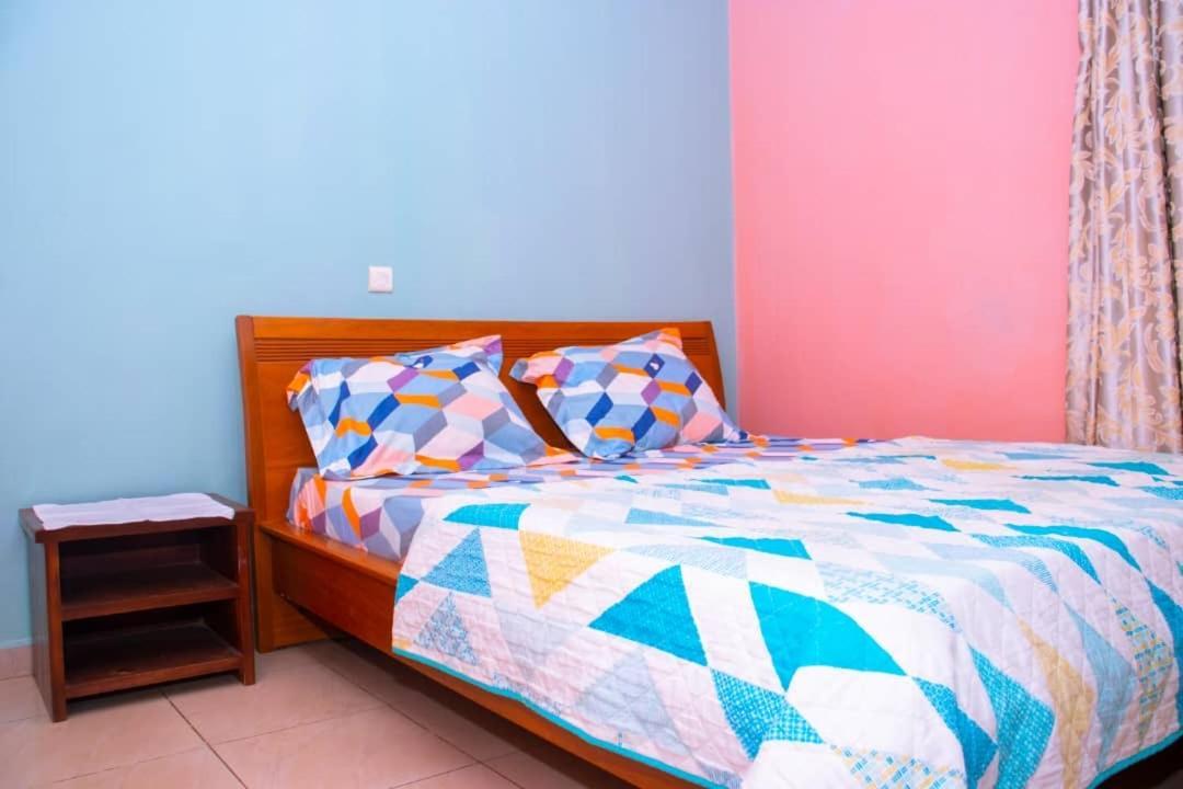 Appartement Meuble 2 Chambres Montee Jouvence Yaoundé Eksteriør billede